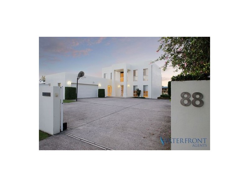 88 Sunbird Chase, Parrearra QLD 4575