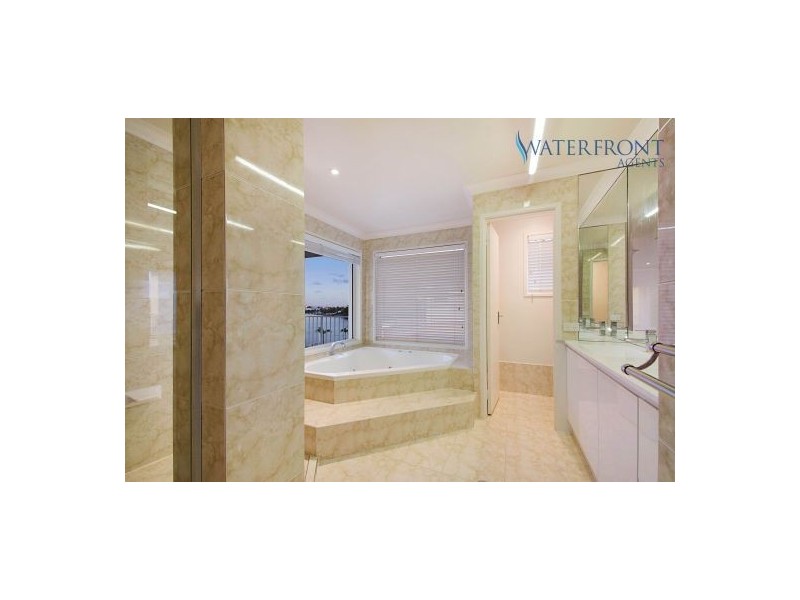 88 Sunbird Chase, Parrearra QLD 4575