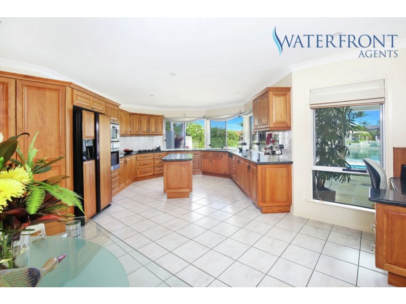 13 Barellan Avenue, Buddina QLD 4575