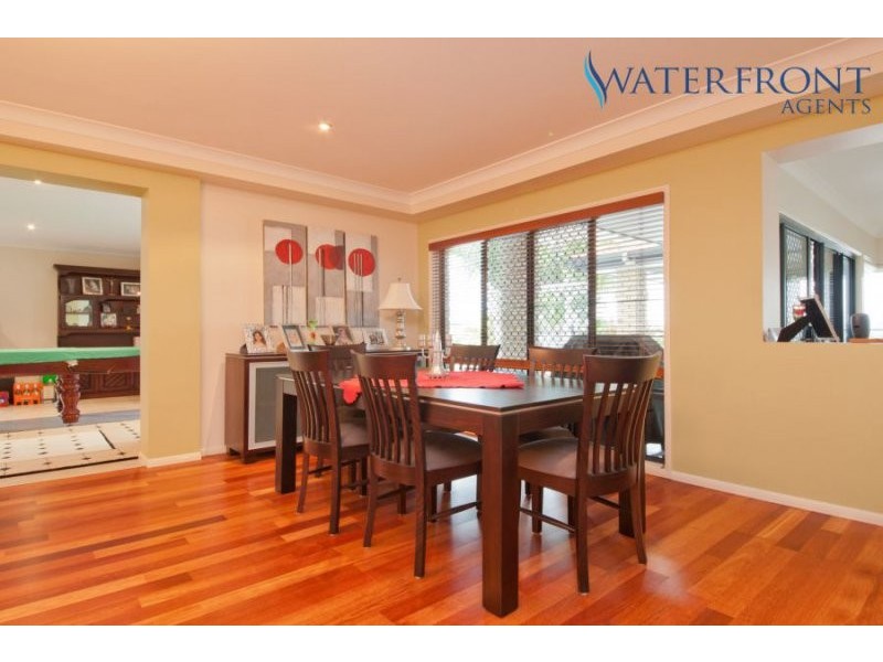 24 Sunbird Chase, Parrearra QLD 4575