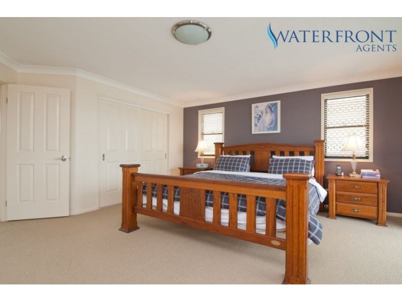 24 Sunbird Chase, Parrearra QLD 4575