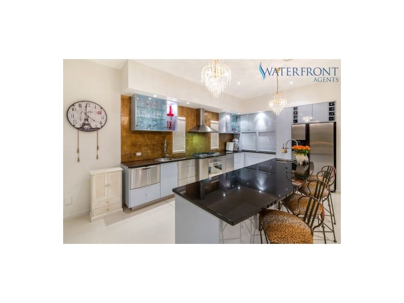 6 Kumbada Court, Minyama QLD 4575