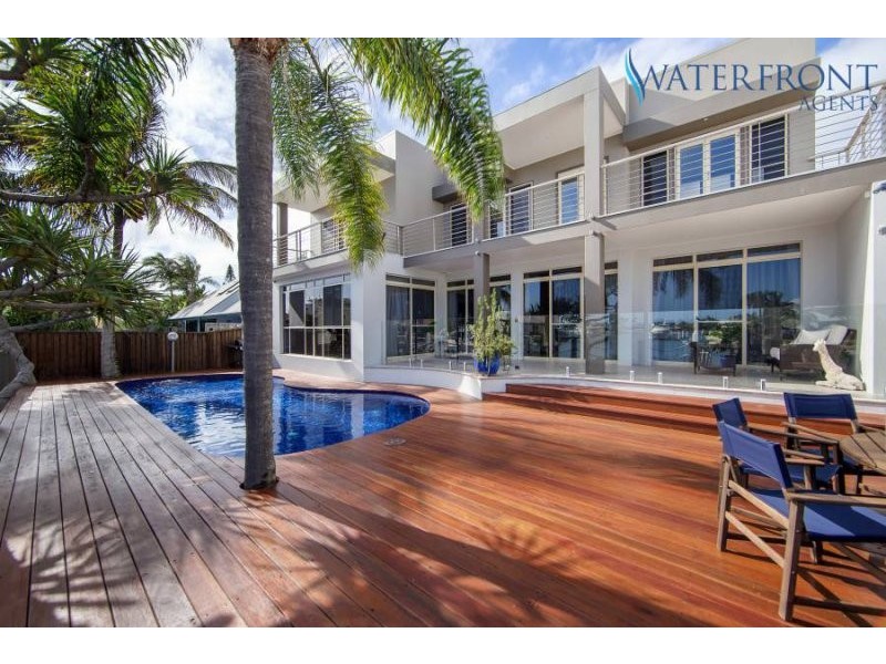 6 Kumbada Court, Minyama QLD 4575