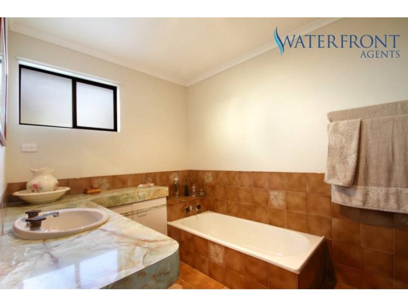 23 Kooringal Crescent, Buddina QLD 4575