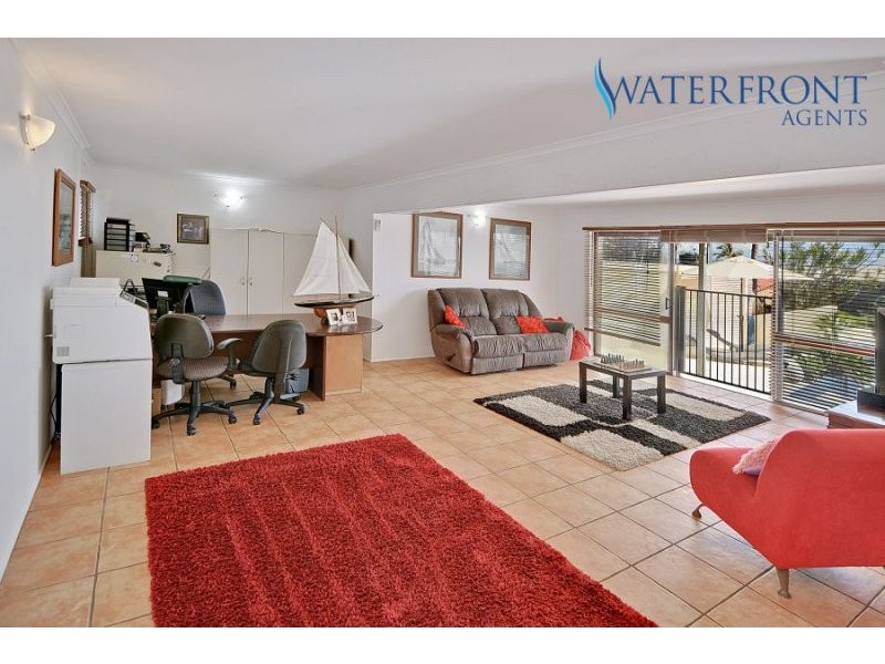 11 Parkana Crescent, Buddina QLD 4575