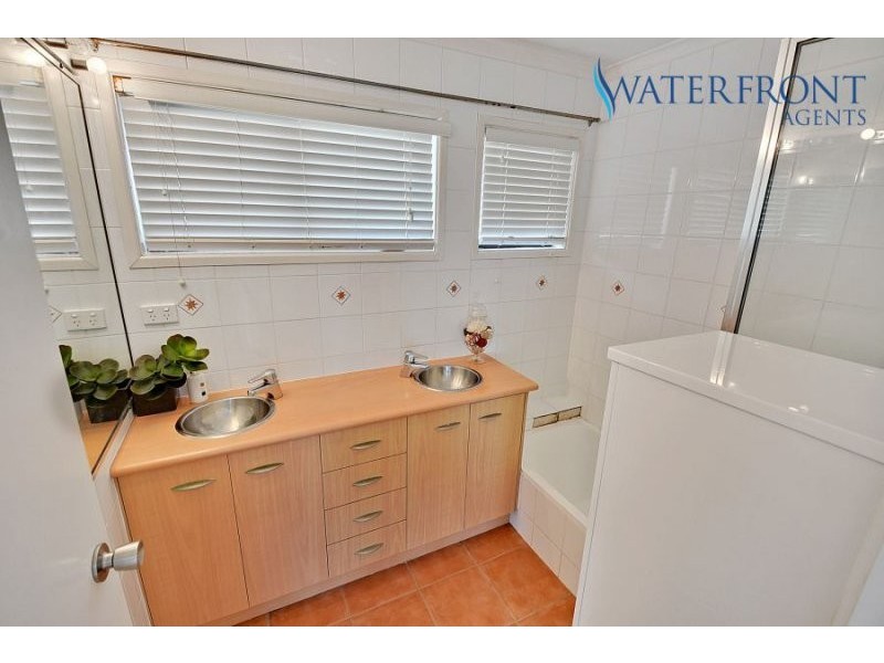 11 Parkana Crescent, Buddina QLD 4575