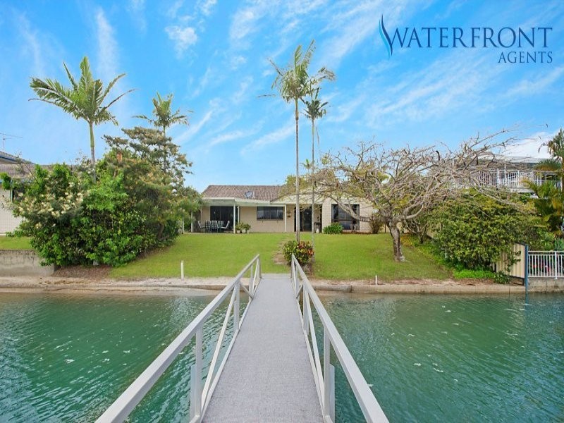8 Oak Court, Minyama QLD 4575