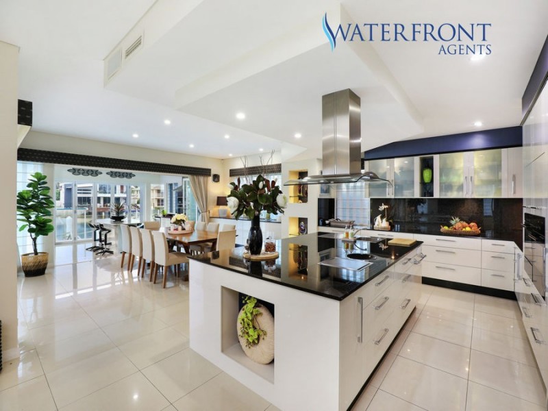 10 Oak Court, Minyama QLD 4575