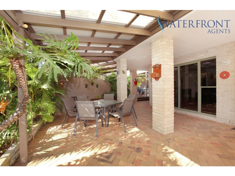 145 Oceanic Drive, Warana QLD 4575