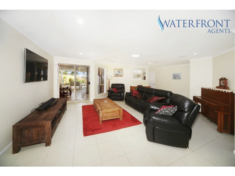 1 Wingara Street, Buddina QLD 4575