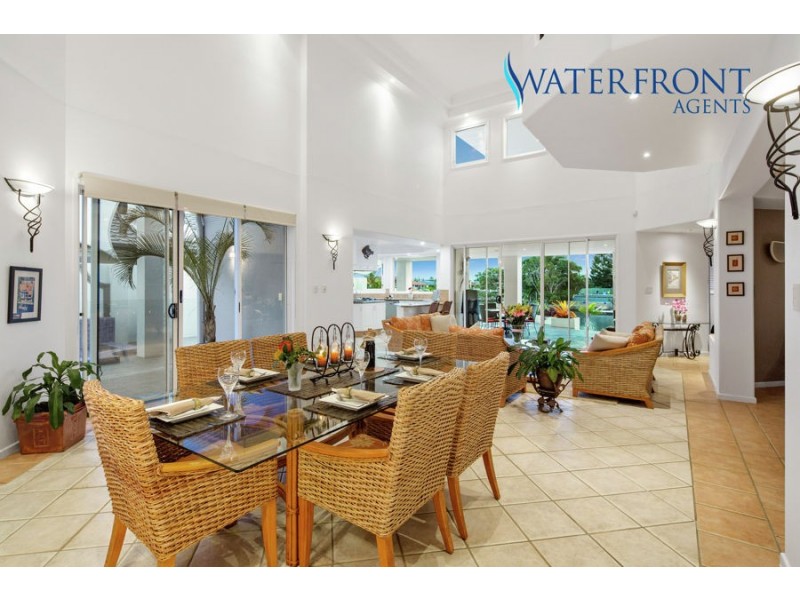 104 Sunbird Chase, Parrearra QLD 4575