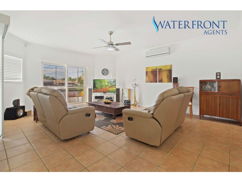 104 Sunbird Chase, Parrearra QLD 4575