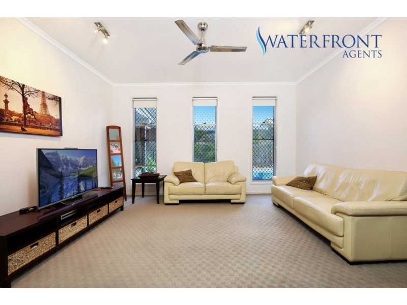 13 Madagascar Court, Kawana Island QLD 4575