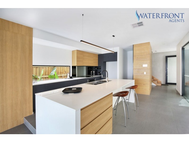 18 Reflection Crescent, Birtinya QLD 4575