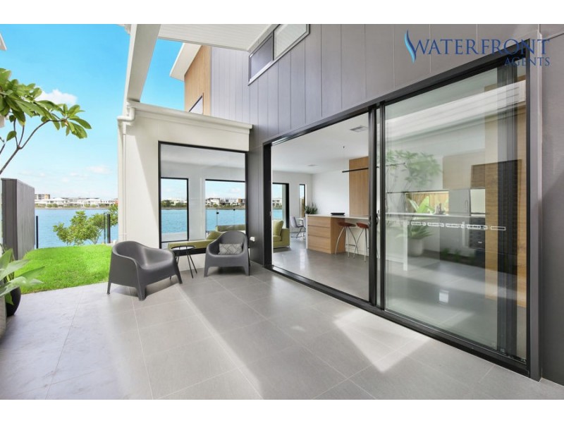 18 Reflection Crescent, Birtinya QLD 4575