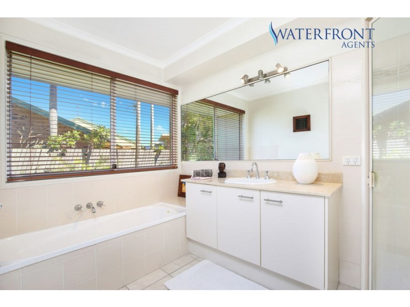 26 Aldinga Place, Mooloolaba QLD 4557