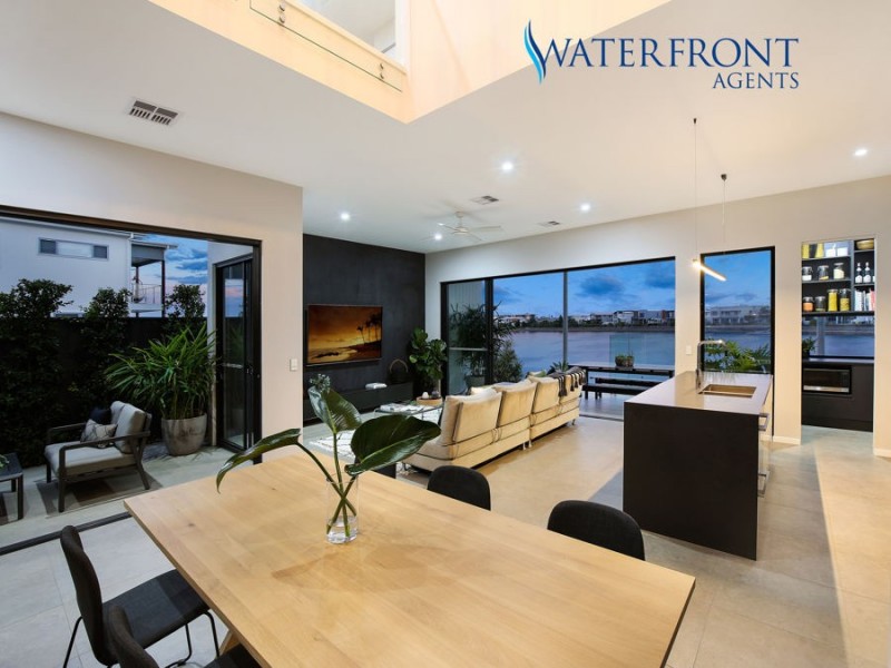 6 Reflection Crescent, Birtinya QLD 4575