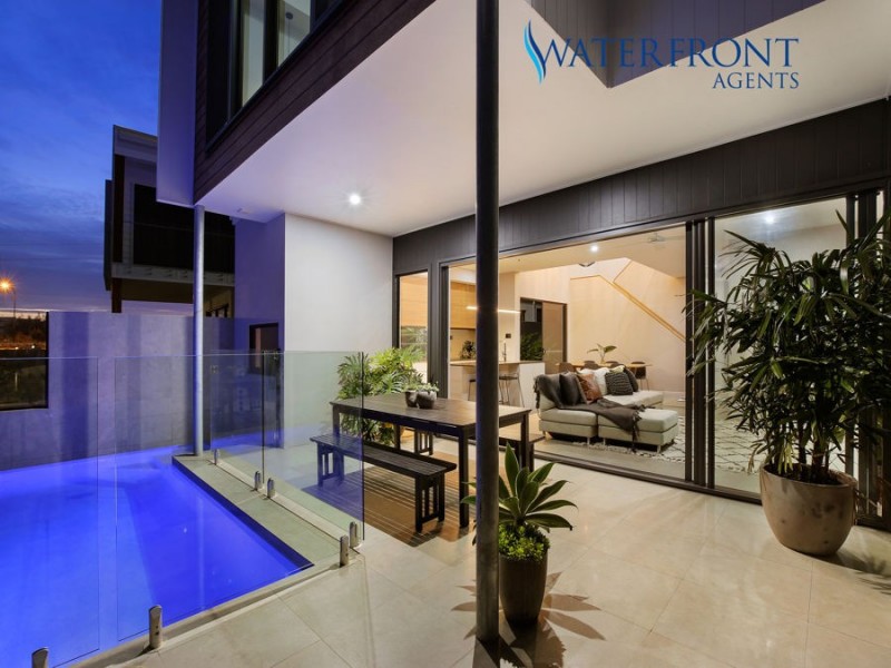 6 Reflection Crescent, Birtinya QLD 4575