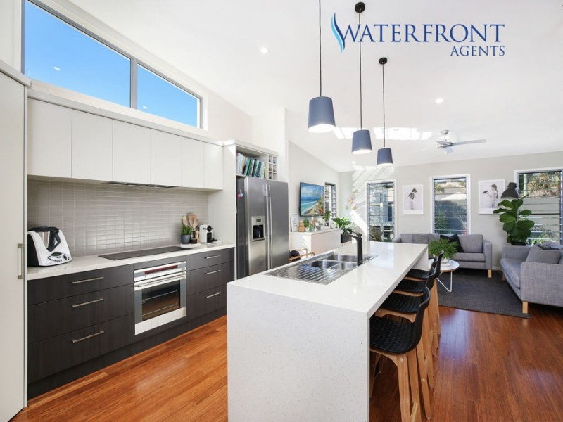 10 Dalpura Street, Buddina QLD 4575