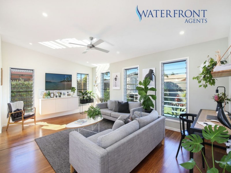 10 Dalpura Street, Buddina QLD 4575