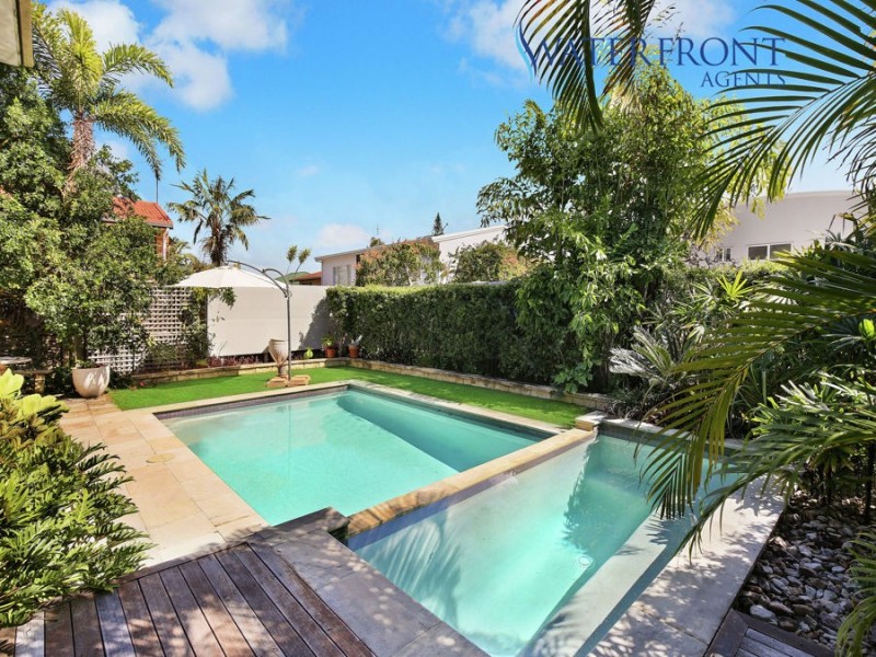 4 Parkana Crescent, Buddina QLD 4575
