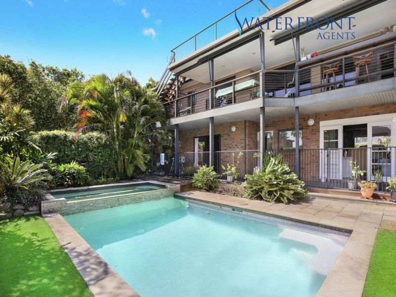 4 Parkana Crescent, Buddina QLD 4575