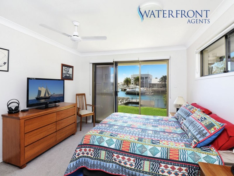 19 Bangalow Street, Minyama QLD 4575