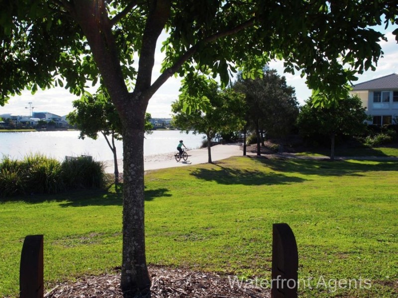 10 Reflection Crescent, Birtinya QLD 4575