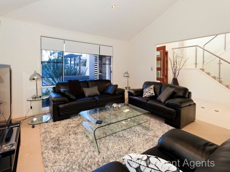 2 Jessica Boulevard, Minyama QLD 4575