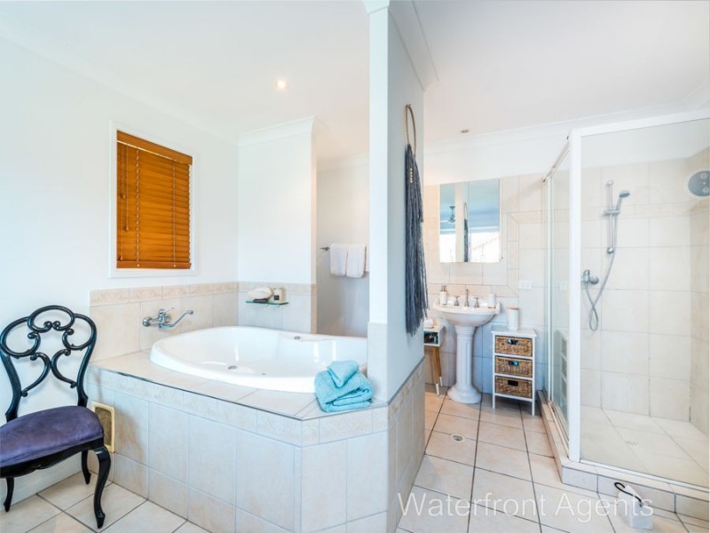 13 Tarwarri Crescent, Mooloolaba QLD 4557