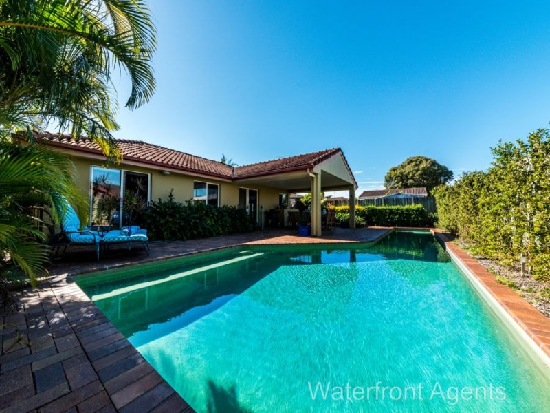 13 Tarwarri Crescent, Mooloolaba QLD 4557