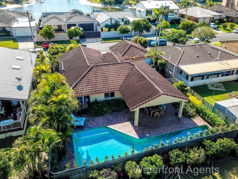 13 Tarwarri Crescent, Mooloolaba QLD 4557