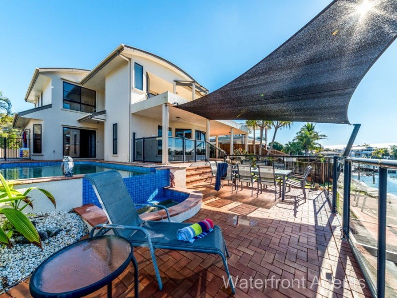 10 Balyarta Crescent, Mooloolaba QLD 4557