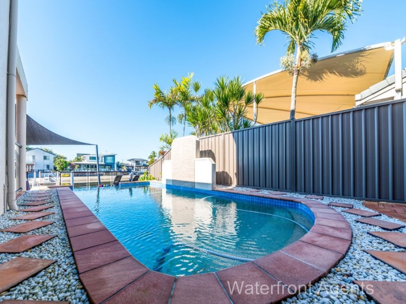 10 Balyarta Crescent, Mooloolaba QLD 4557