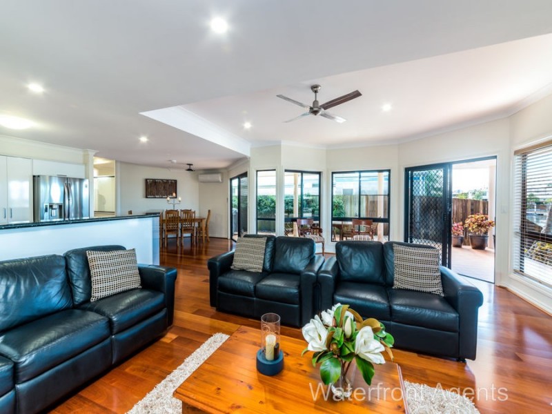 10 Balyarta Crescent, Mooloolaba QLD 4557