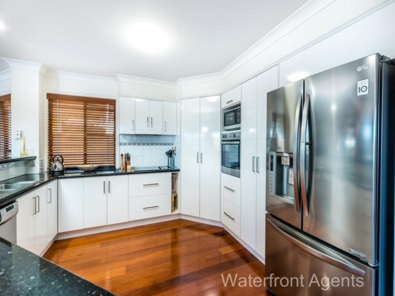10 Balyarta Crescent, Mooloolaba QLD 4557