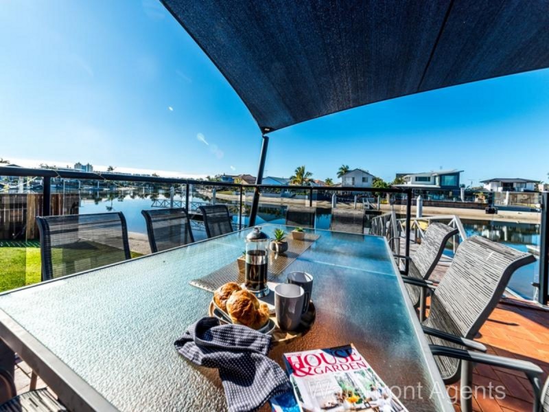 10 Balyarta Crescent, Mooloolaba QLD 4557