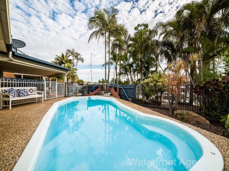 8 Coomaroo Crescent, Minyama QLD 4575