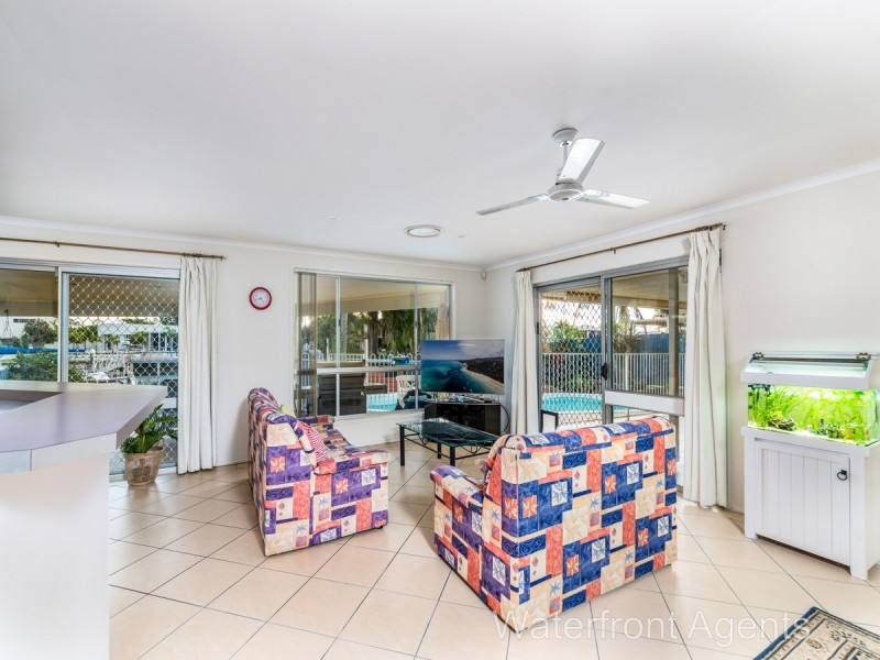 8 Coomaroo Crescent, Minyama QLD 4575