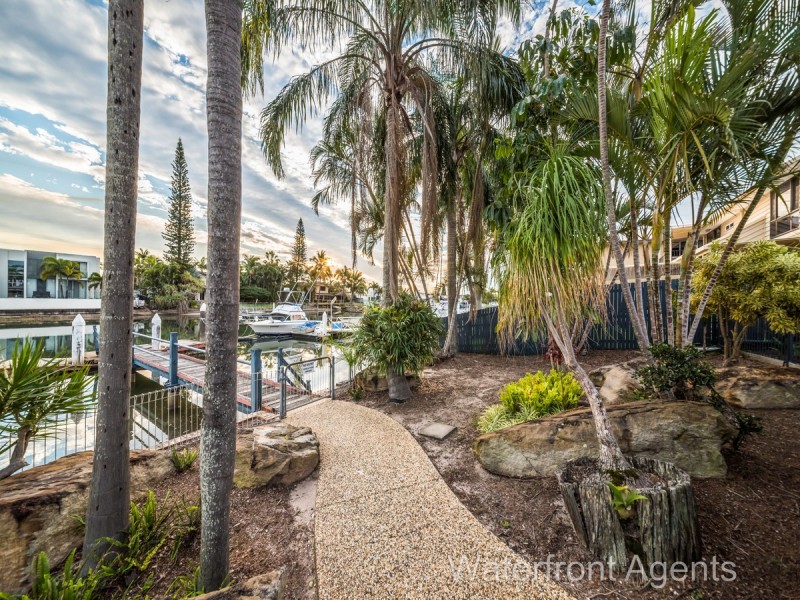 8 Coomaroo Crescent, Minyama QLD 4575