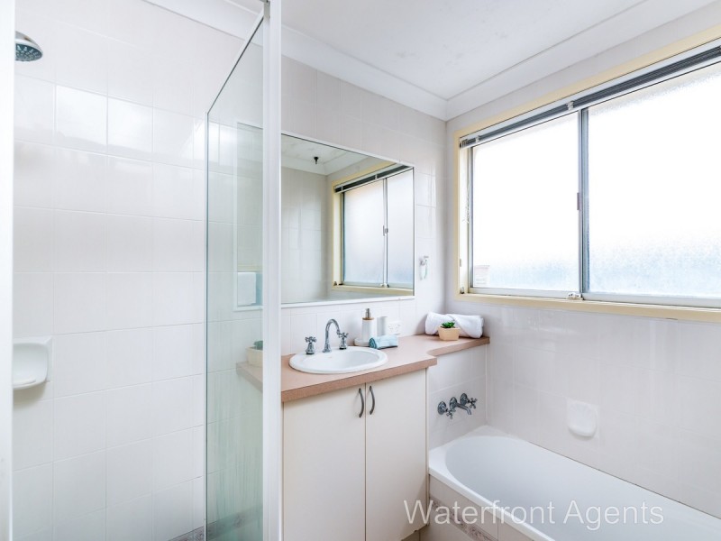 8 Coomaroo Crescent, Minyama QLD 4575