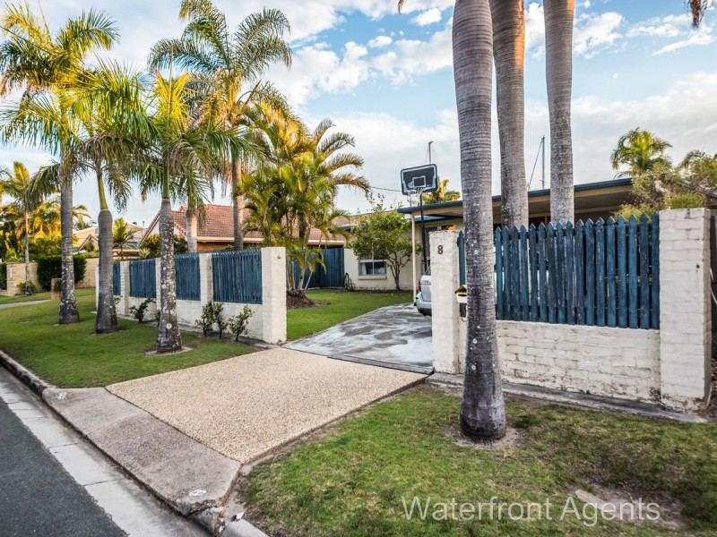 8 Coomaroo Crescent, Minyama QLD 4575