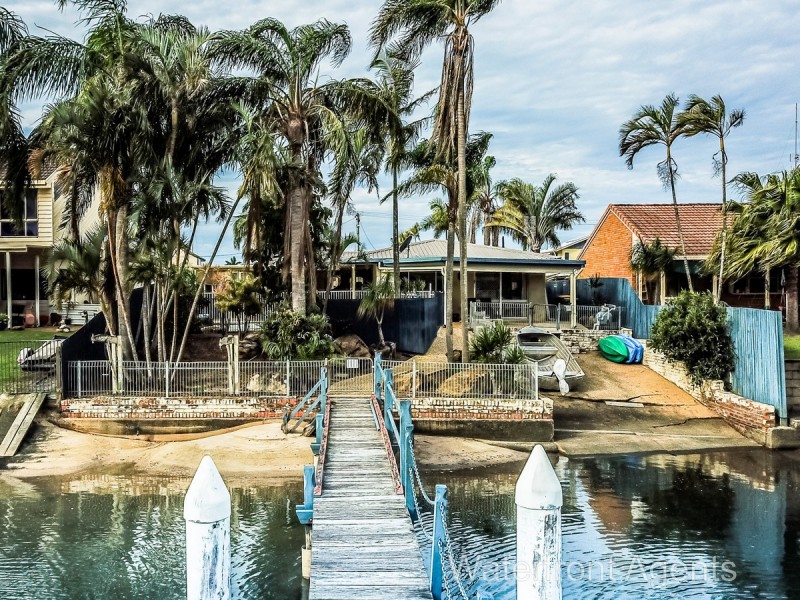 8 Coomaroo Crescent, Minyama QLD 4575