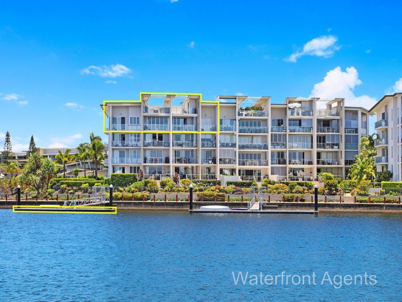 16/7 Grand Parade, Kawana Island QLD 4575