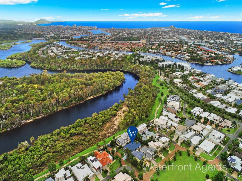 25 Whitsunday Street, Kawana Island QLD 4575