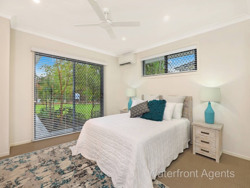 25 Whitsunday Street, Kawana Island QLD 4575