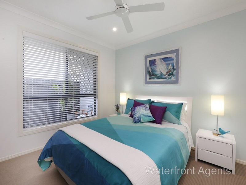 25 Whitsunday Street, Kawana Island QLD 4575