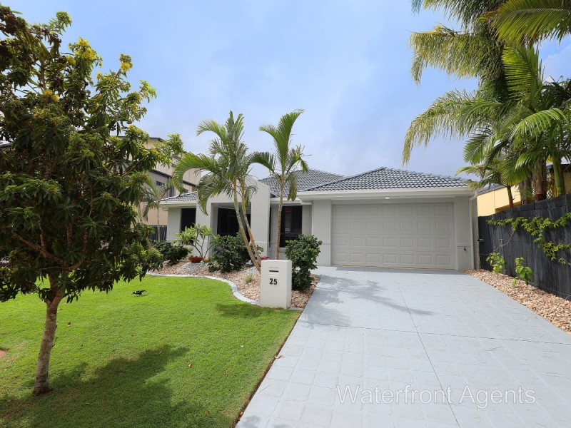 25 Whitsunday Street, Kawana Island QLD 4575