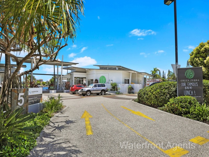 25 Whitsunday Street, Kawana Island QLD 4575