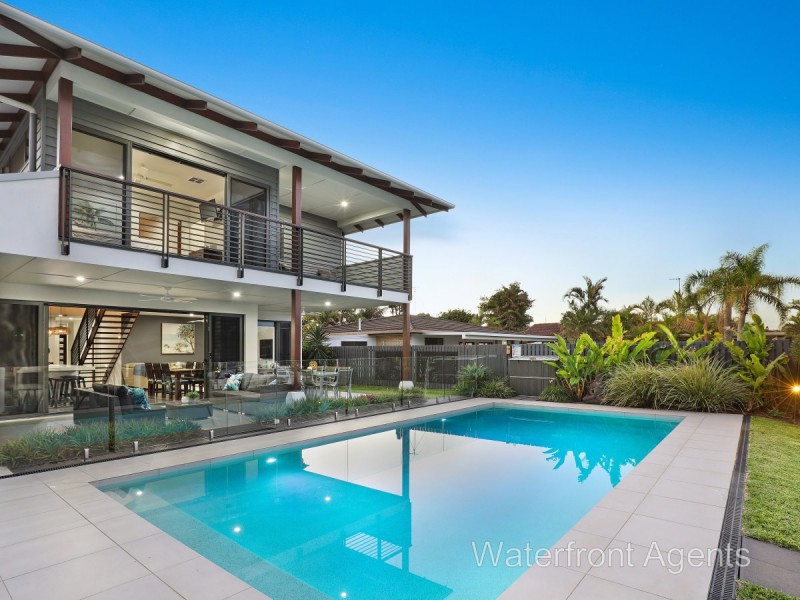 13 Adelong Crescent, Buddina QLD 4575